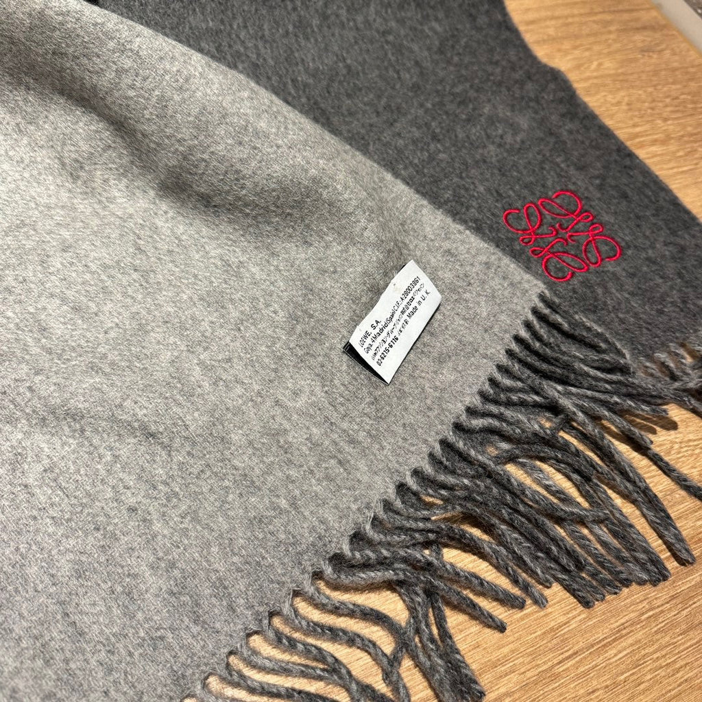 LOEWE SCARF 180 CM IN DARK GRAY AND LIGHT GRAY WOOL AND CASHMERE 411839