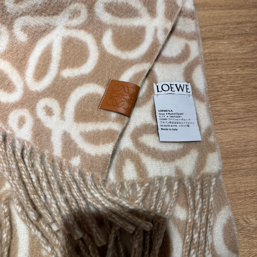 LOEWE ANAGRAM 200 CM SCARF IN BEIGE MIX WHITE ALPACA AND WOOL 411851