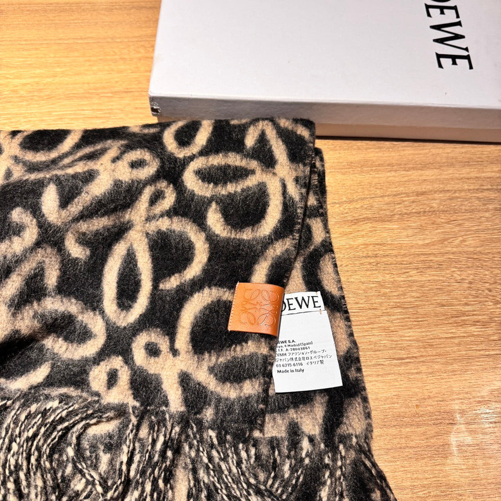 LOEWE ANAGRAM 200 CM SCARF IN BLACK MIX BEIGE ALPACA AND WOOL 411850