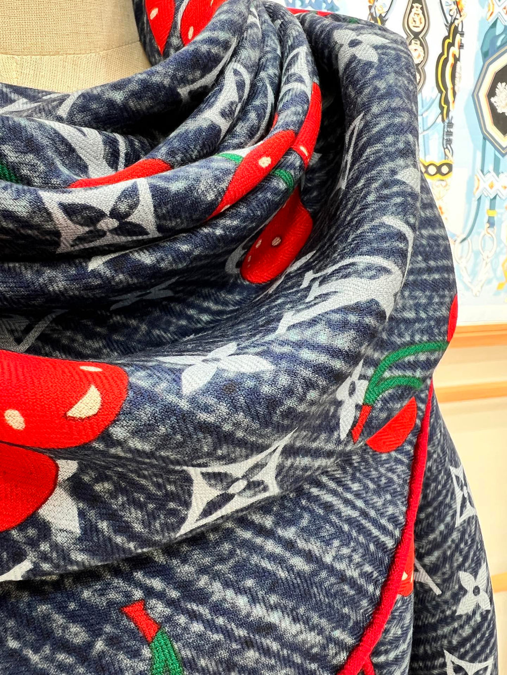 LOUIS VUITTON LV SCARF 135 CM IN WOOL MIX SILK 735872