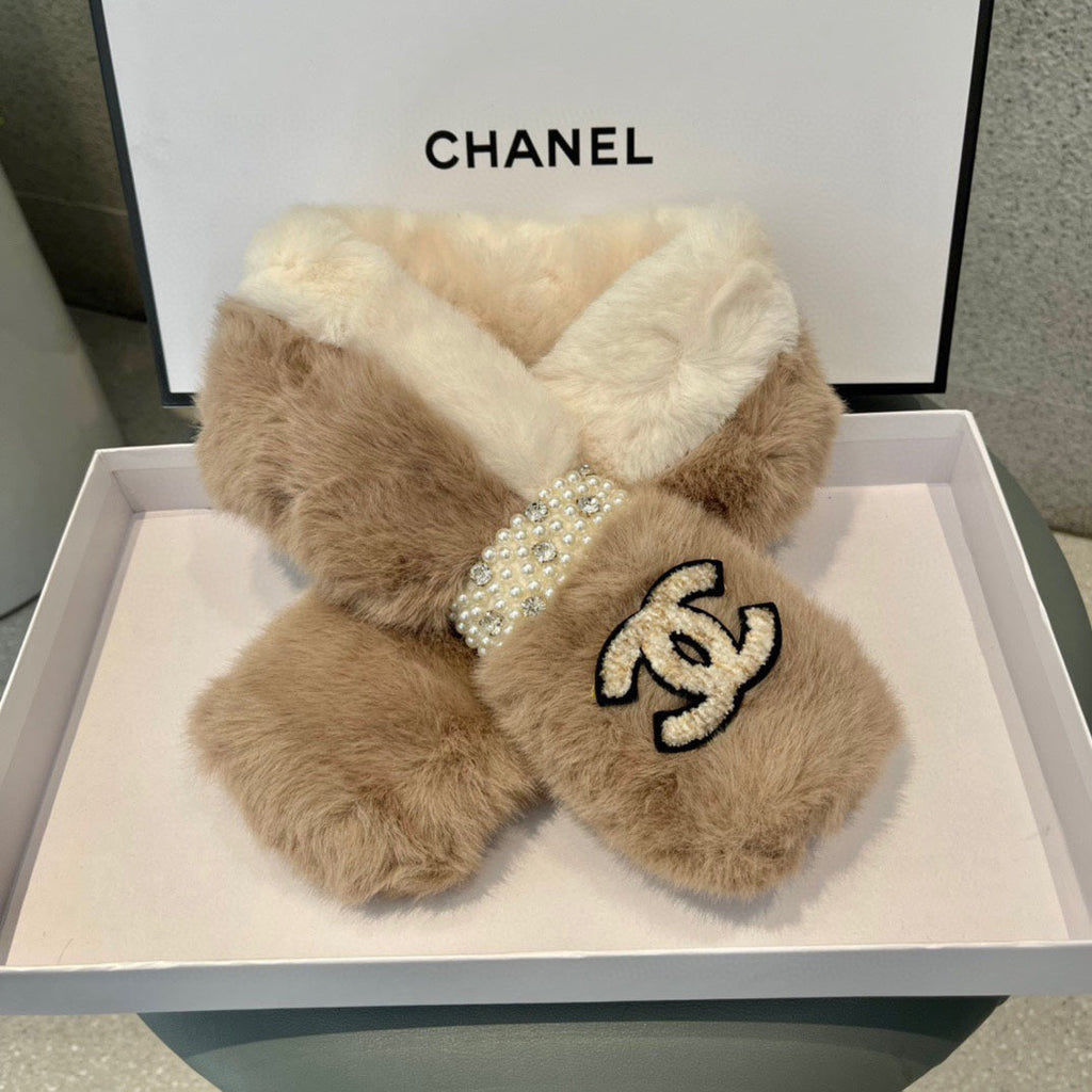 CHANEL SCARF IN CAMEL BEIGE RABBIT FUR 397447