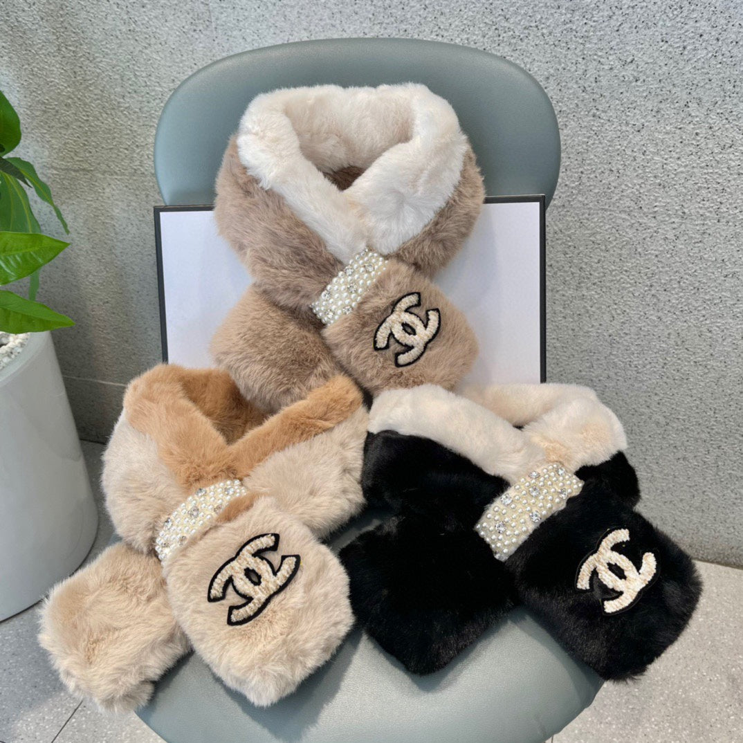 CHANEL SCARF IN CAMEL BEIGE RABBIT FUR 397447