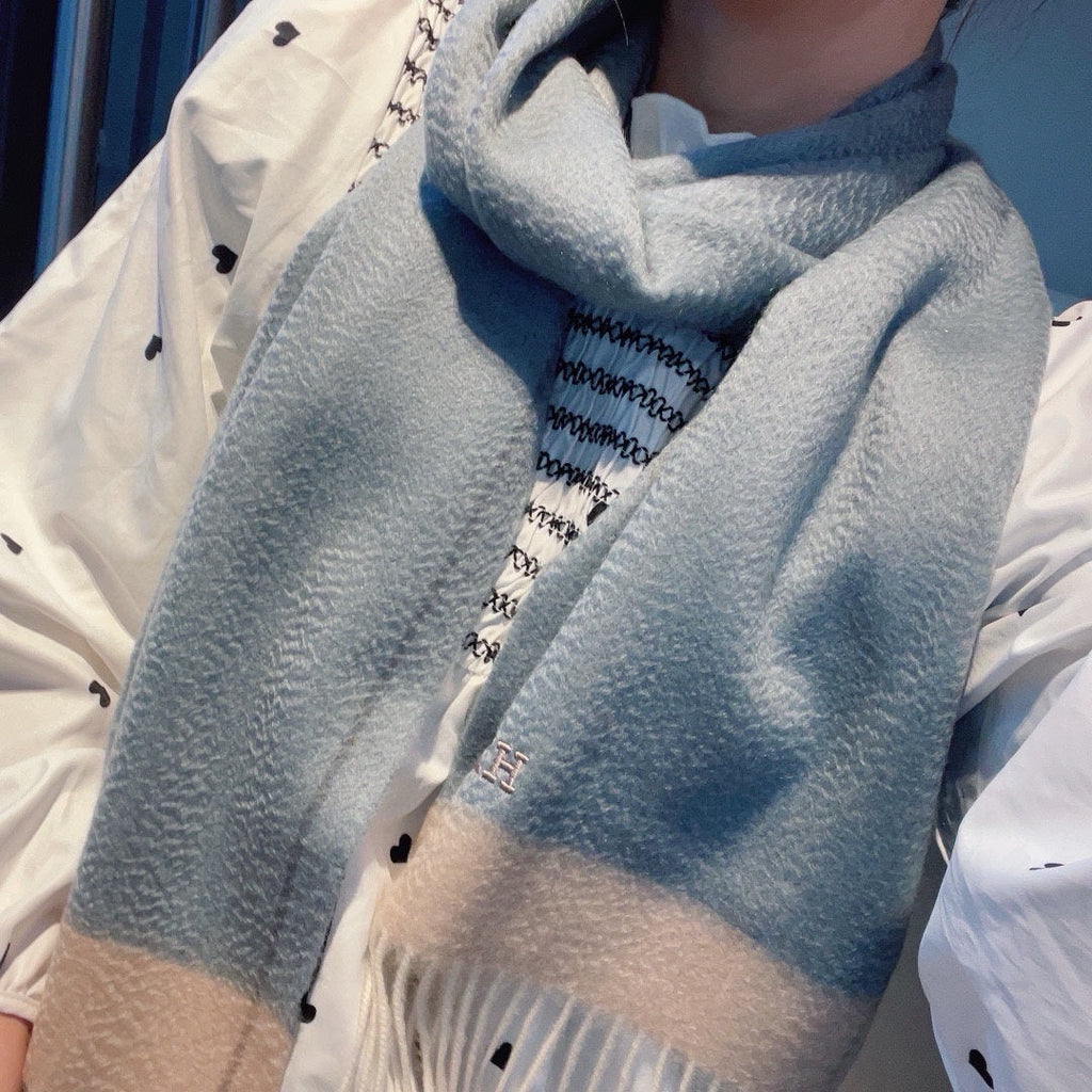 HERMES SCARF 180 CM IN POWDER BLUE CASERE 366045