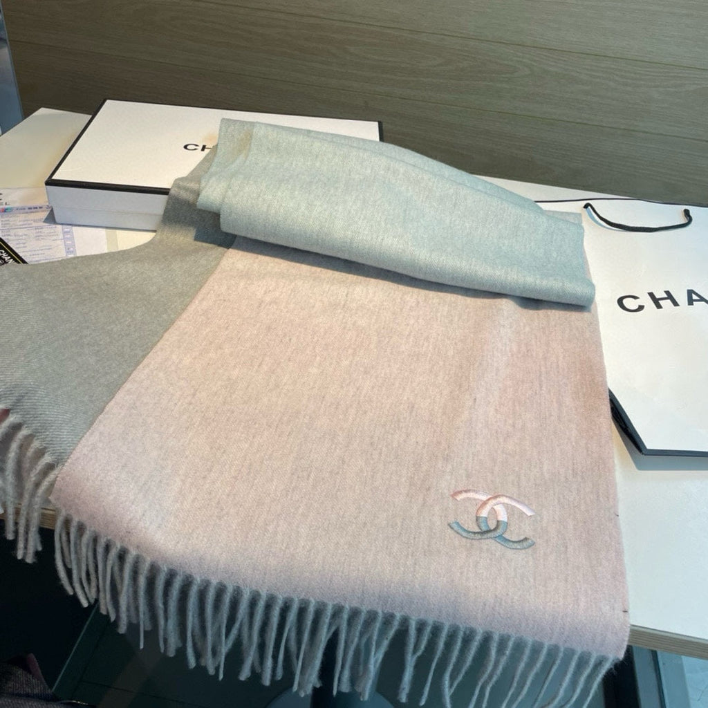 CHANEL SCARF 180 CM IN COLORFUL CASHMERE 387916