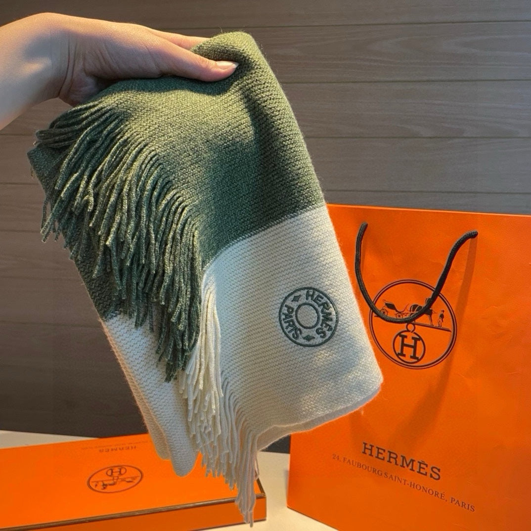 HERMES KNIT SCARF 180 IN JADE GREEN MIX WHITE CASERE
