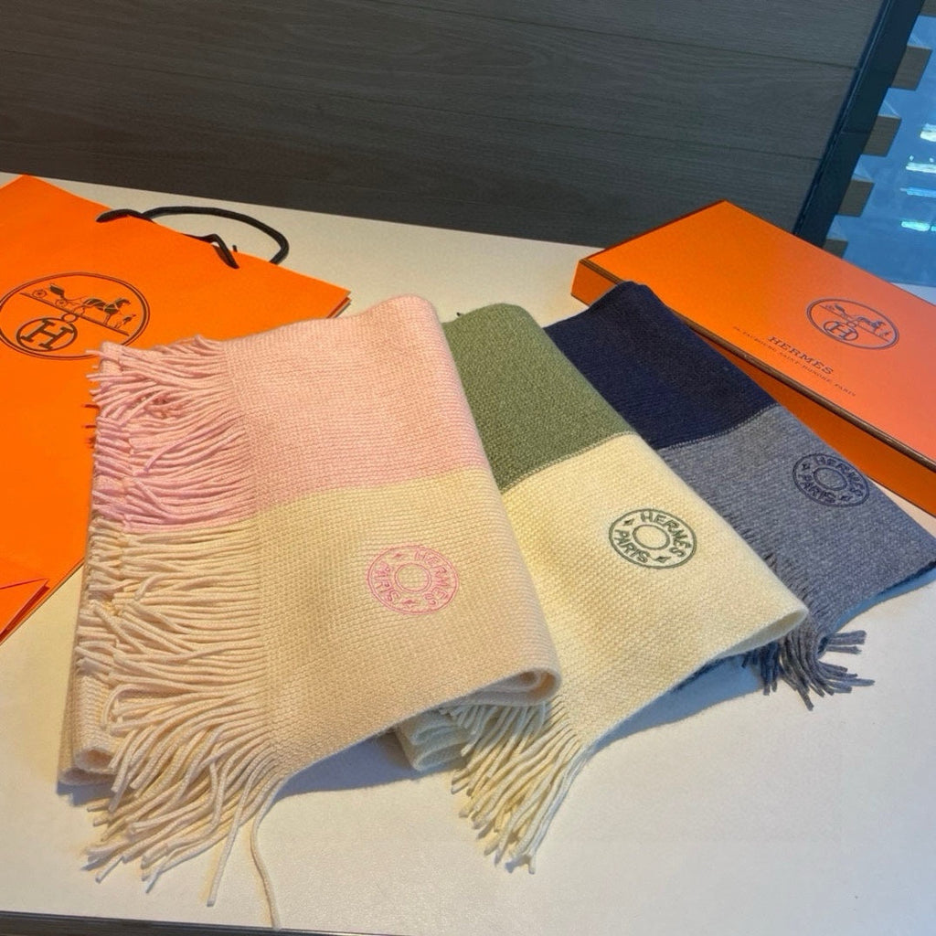 HERMES KNIT SCARF 180 IN JADE GREEN MIX WHITE CASERE