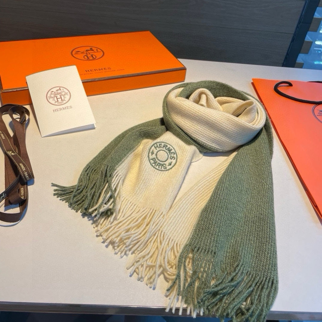 HERMES KNIT SCARF 180 IN JADE GREEN MIX WHITE CASERE