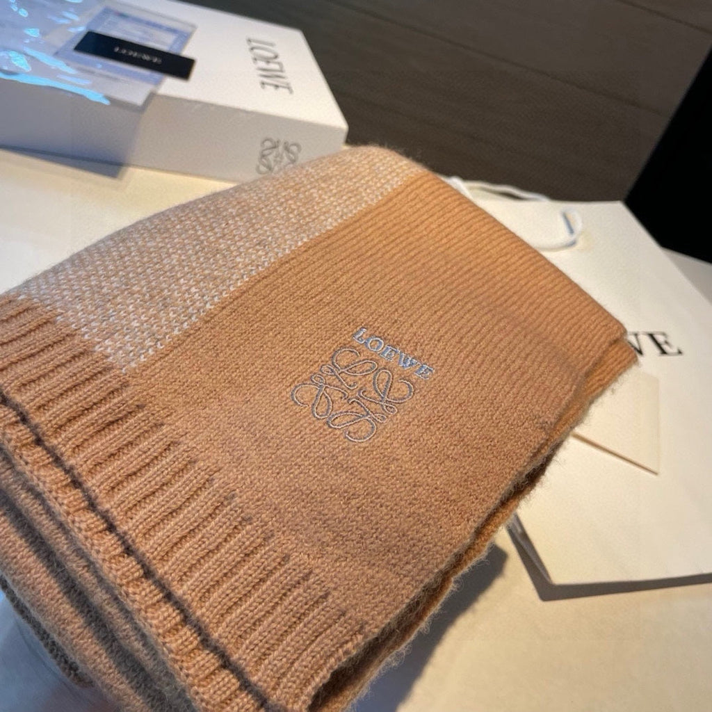 LOEWE SCARF 190 CM IN CINNAMON BROWN CASHMERE 390837