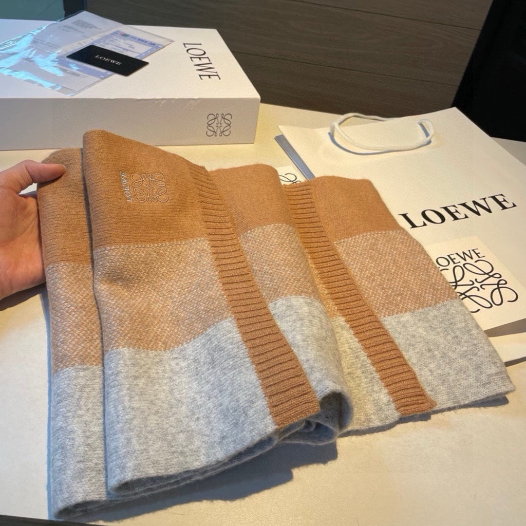 LOEWE SCARF 190 CM IN CINNAMON BROWN CASHMERE 390837