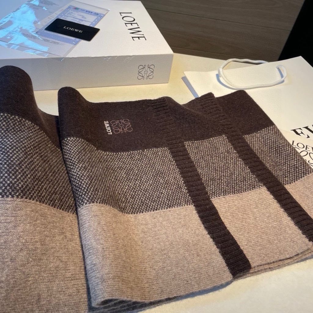 LOEWE SCARF 190 CM IN CHOCOLATE BROWN CASHMERE 390838