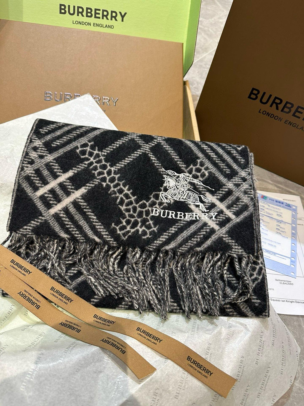 BURBERRY CLASSIC CHECK SCARF 168 CM IN BLACK CASHMERE 396320