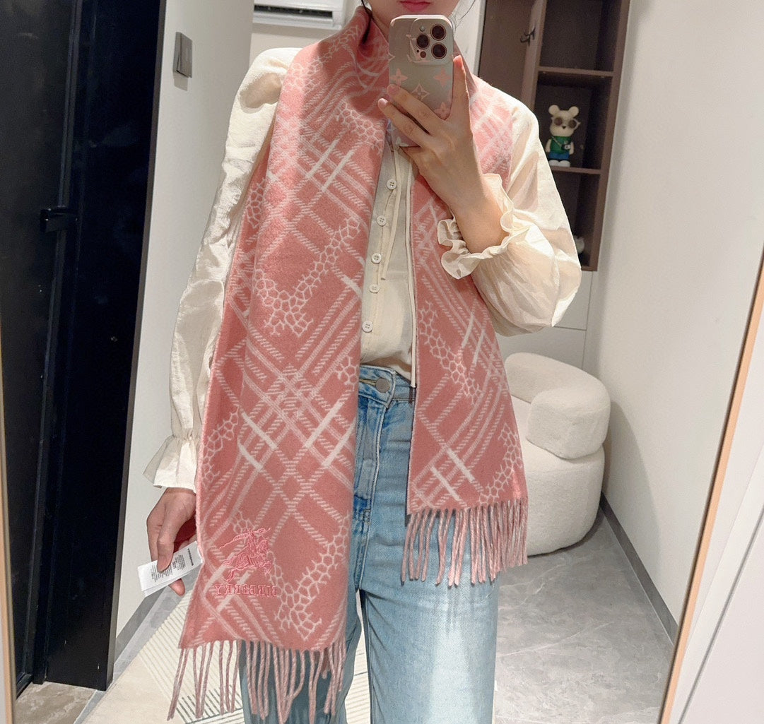 BURBERRY CLASSIC CHECK SCARF 168 CM IN ROSE PINK CASHMERE 396321