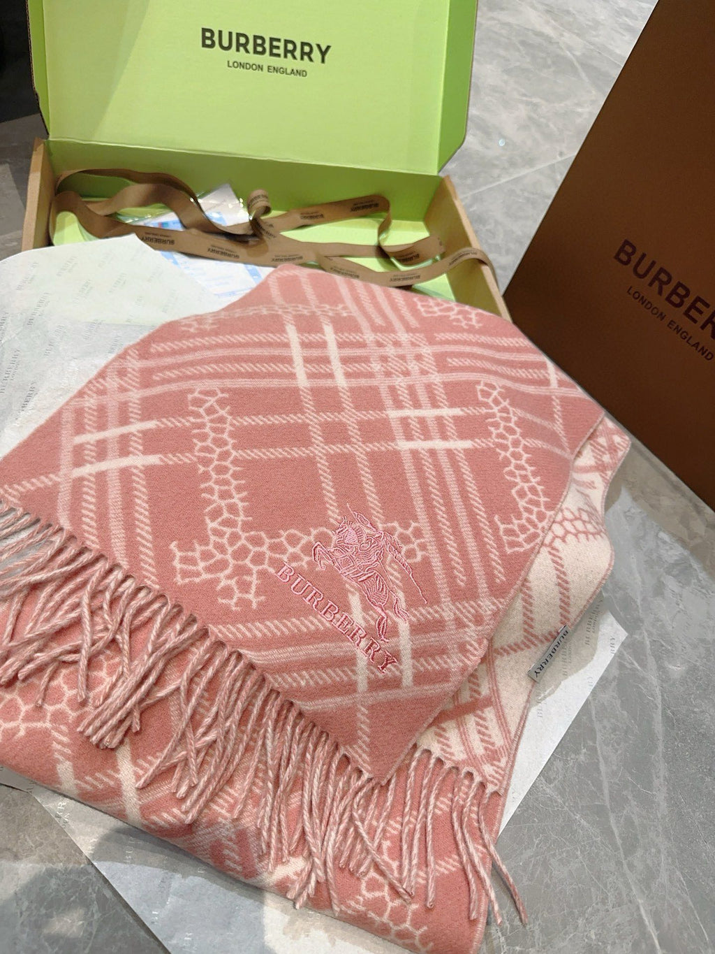 BURBERRY CLASSIC CHECK SCARF 168 CM IN ROSE PINK CASHMERE 396321