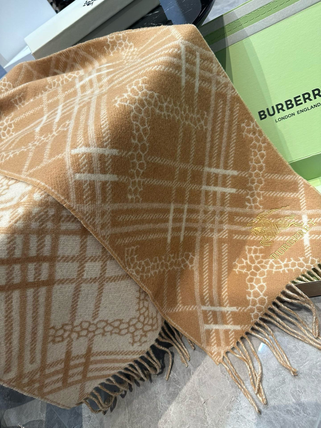 BURBERRY CLASSIC CHECK SCARF 168 CM IN CIDER BROWN CASHMERE 396322