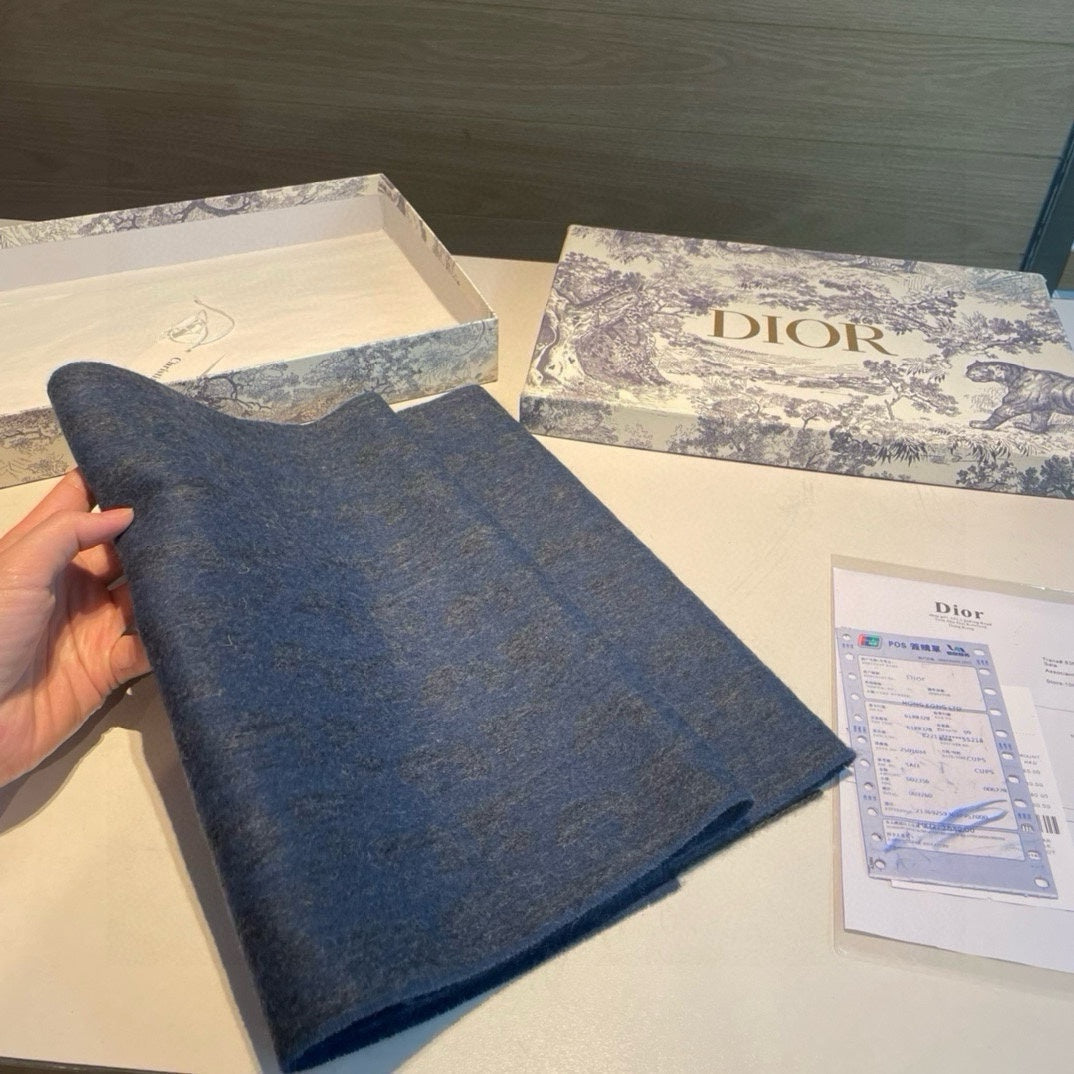 GUCCI SCARF IN CLASSIC BLUE WOOL AND CASHMERE 398233