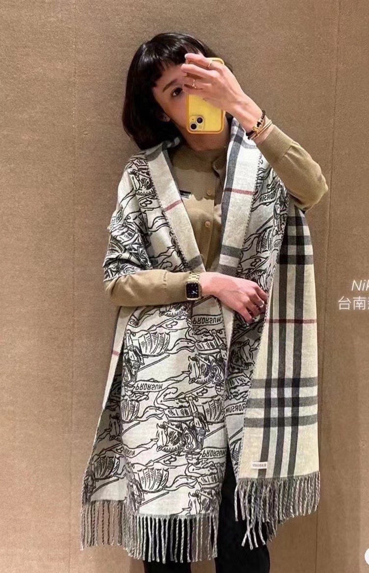 BURBERRY REVERSIBLE EKD STONE GRAY CASHMERE 210 CM SCARF 407191