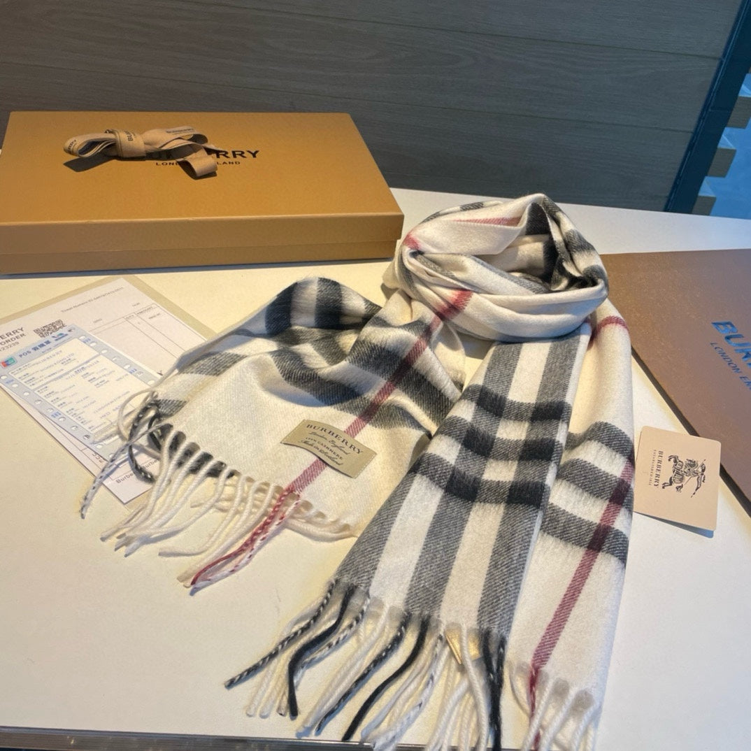 BURBERRY SCARF 168 CM IN BLACK MIX WHITE CASHMERE 408588