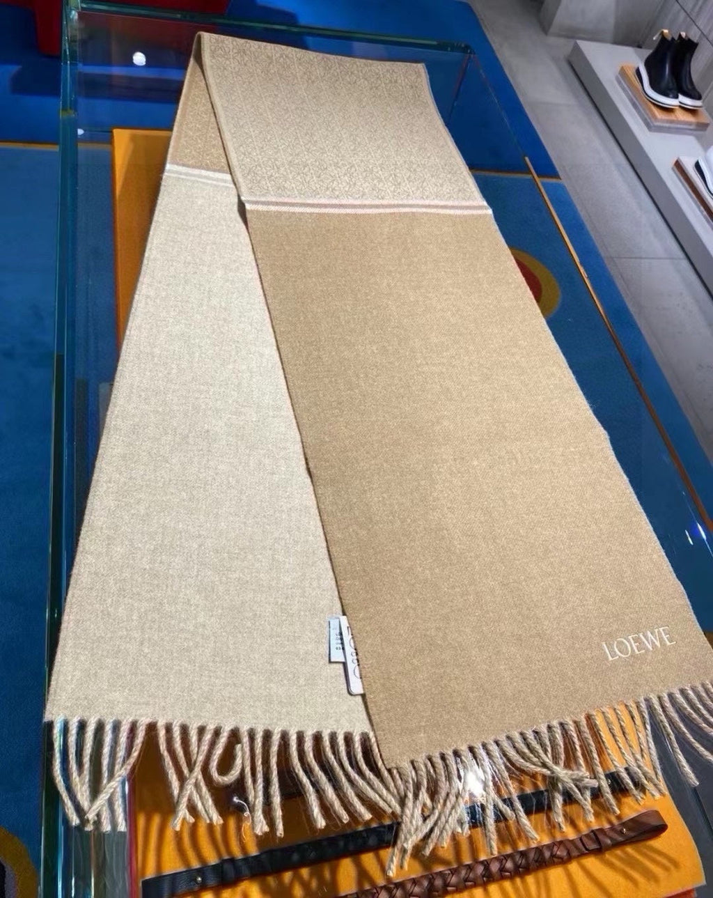 LOEWE SCARF 180 CM IN CAMEL BEIGE MIX WHITE WOOL AND CASHMERE 415237