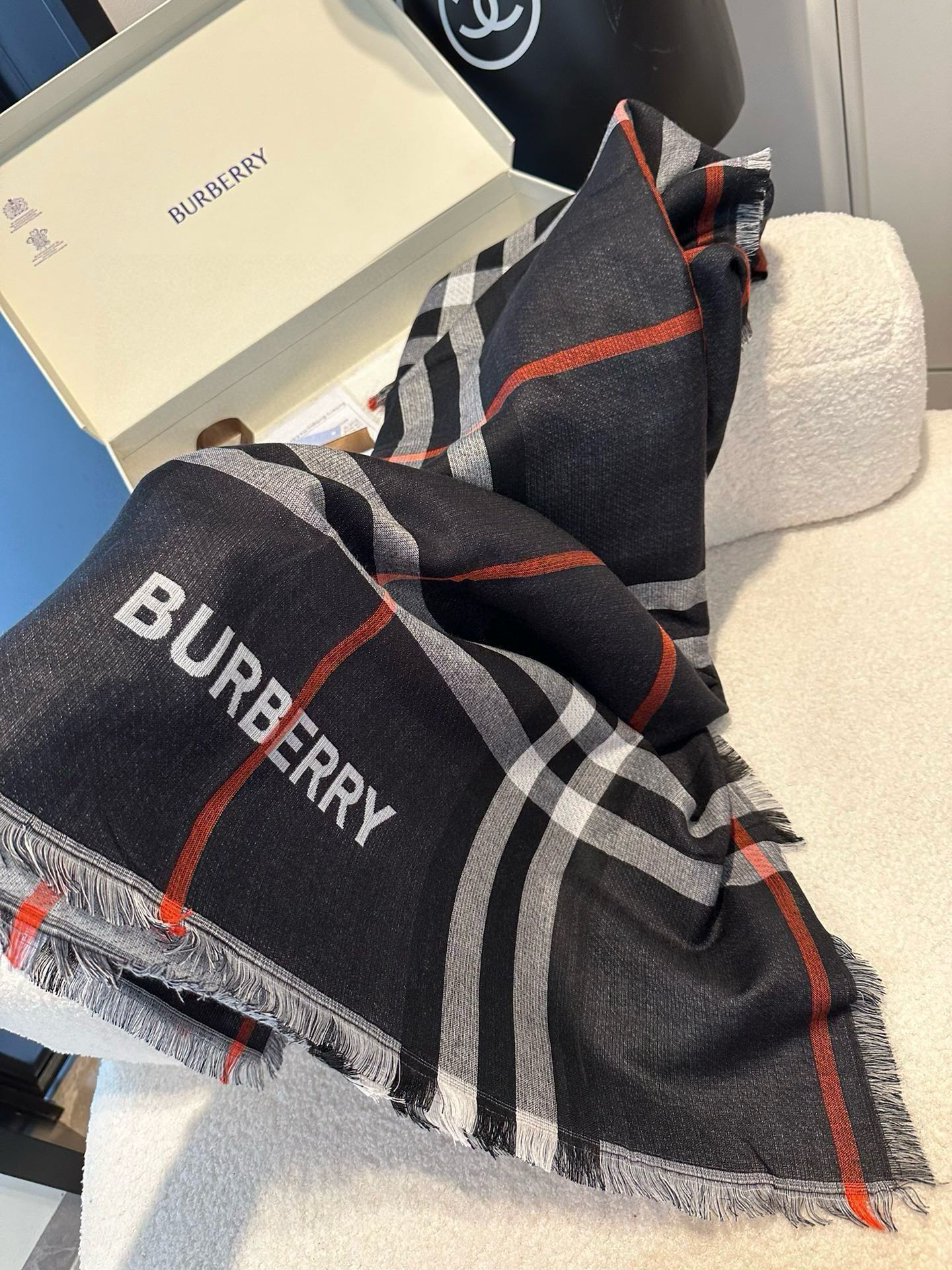BURBERRY BBR SCARF 220 CM IN WOOL MIX SILK 490014