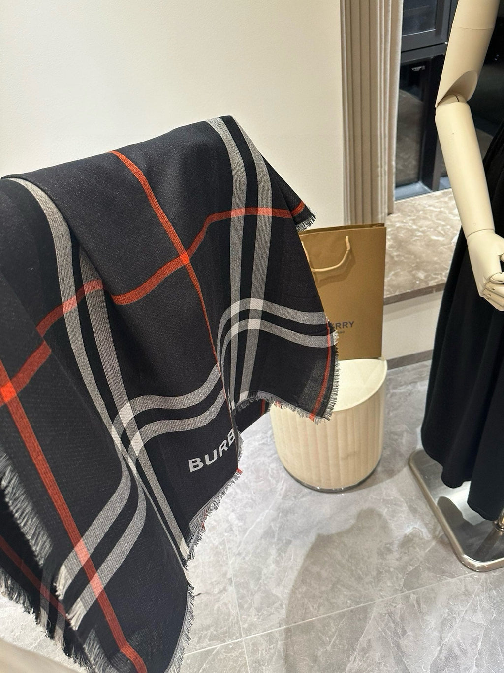 BURBERRY BBR SCARF 220 CM IN WOOL MIX SILK 490014