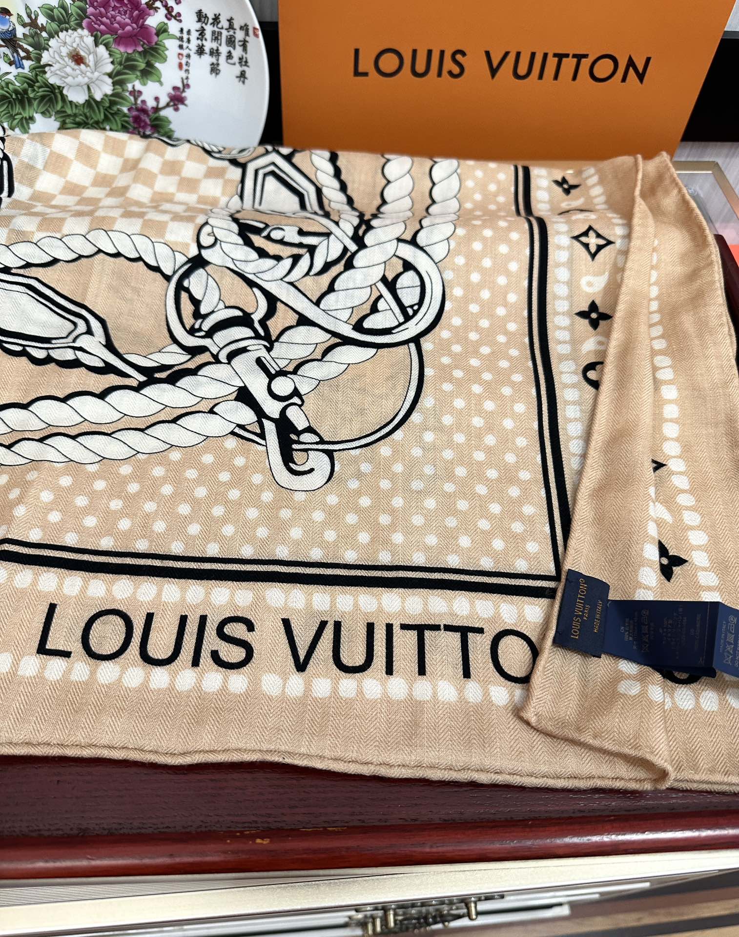 LOUIS VUITTON SAILOR BANDANA SQUARE IN BISQUE BEIGE SILK SCARF 140 CM