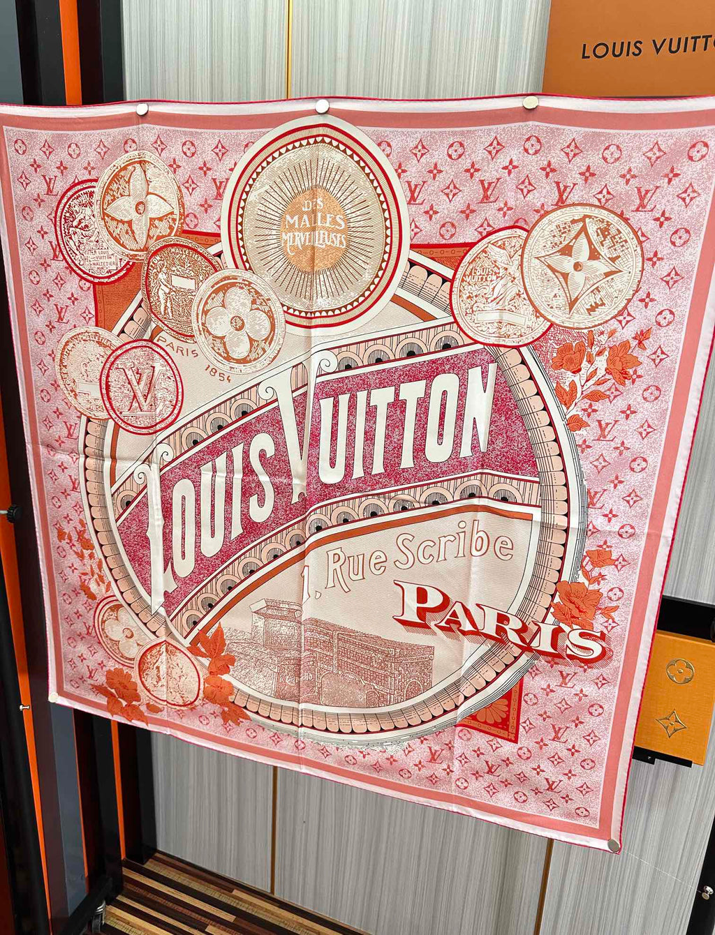 LOUIS VUITTON SQUARE SILK SCARF MALLES MERVEILLEUSES 90 CM PINK 399996