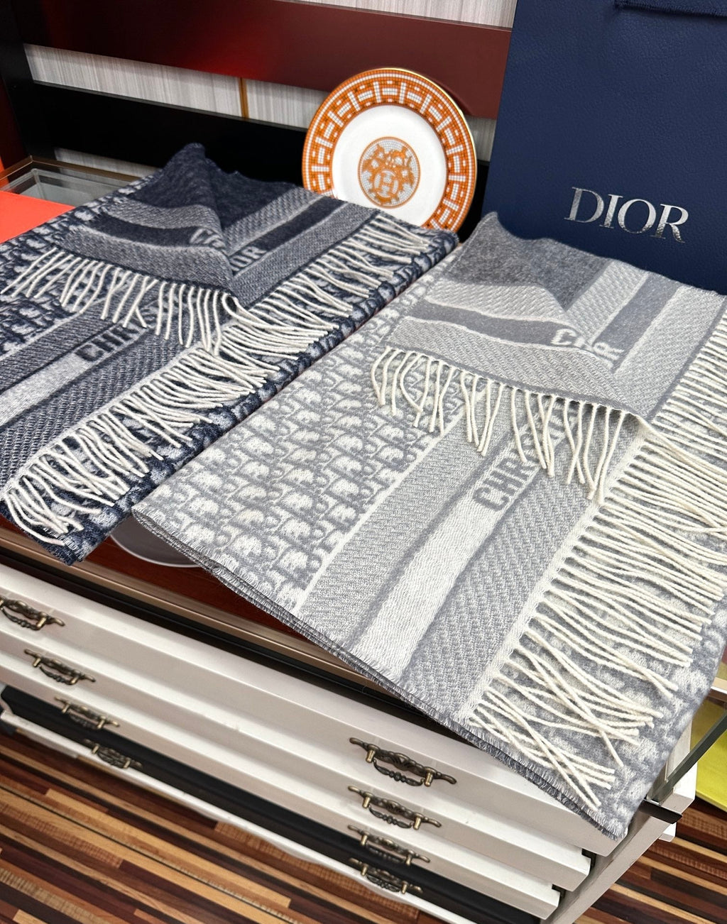 DIOR OBLIQUE 190 CM SCARF IN BLACK MIX WHITE TECHNICAL CASHMERE 415486