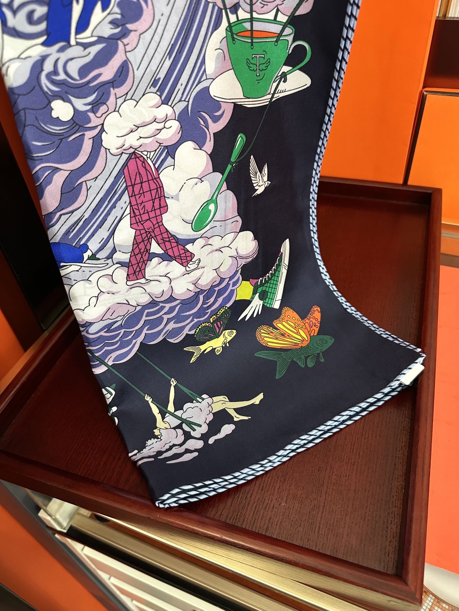 HERMES HERMES 25S SCARF 90 IN SILK 724701