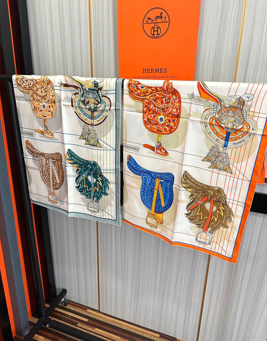 HERMES HERMES 25S SCARF 90 IN SILK 002
