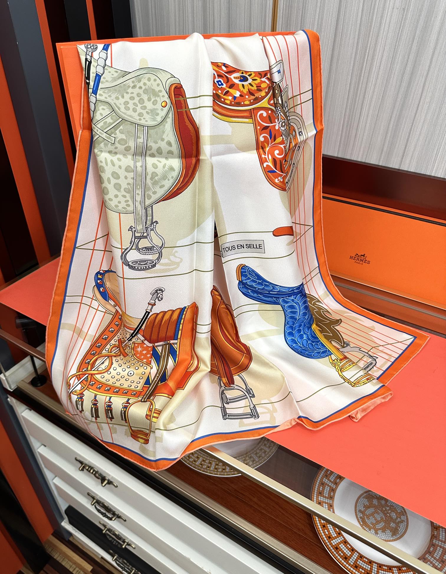 HERMES HERMES 25S SCARF 90 IN SILK 002