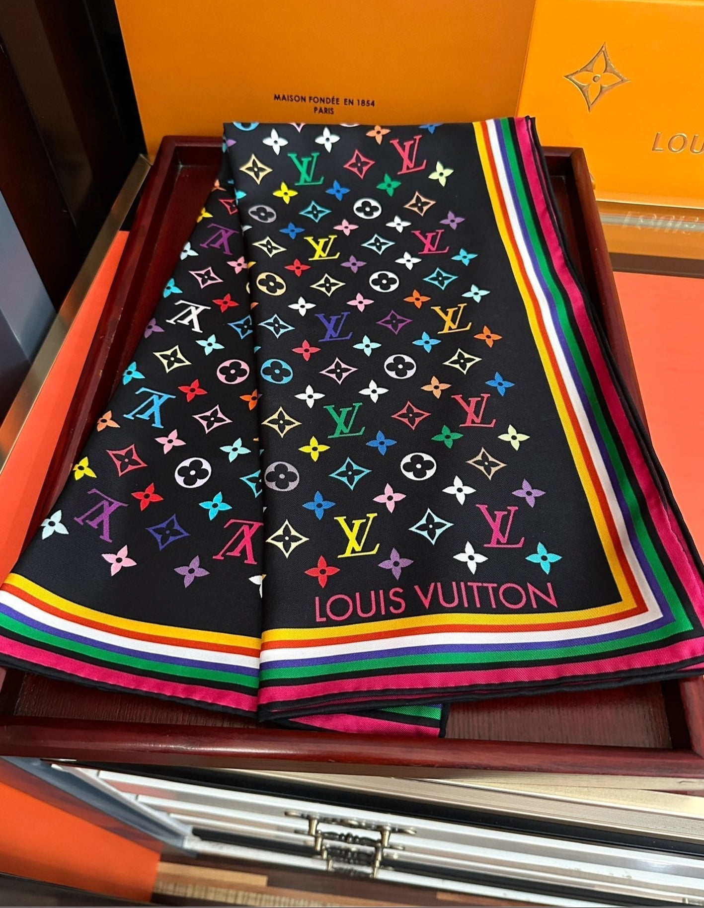 LOUIS VUITTON LV SCARF 90 CM IN SILK 07