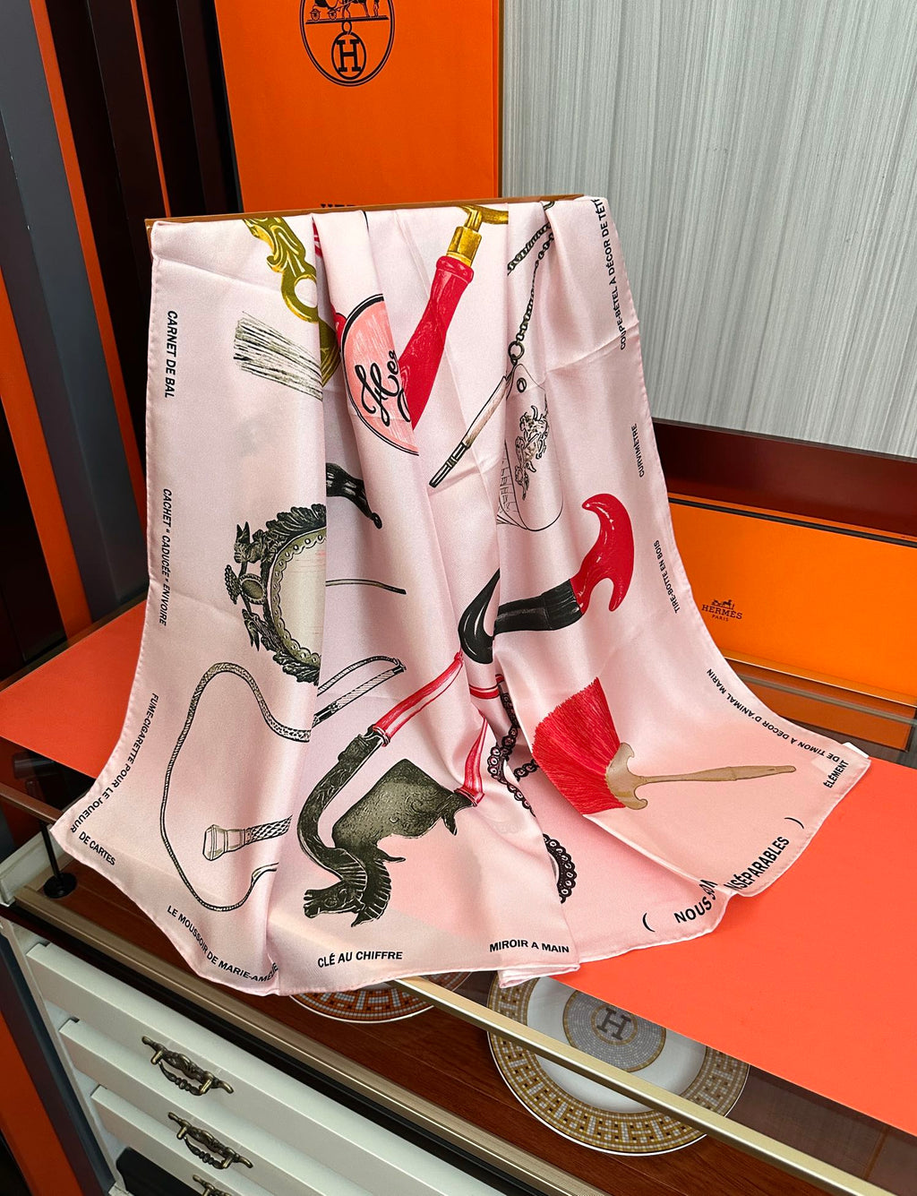 HERMES HERMES 25S SCARF 90 IN SILK 004