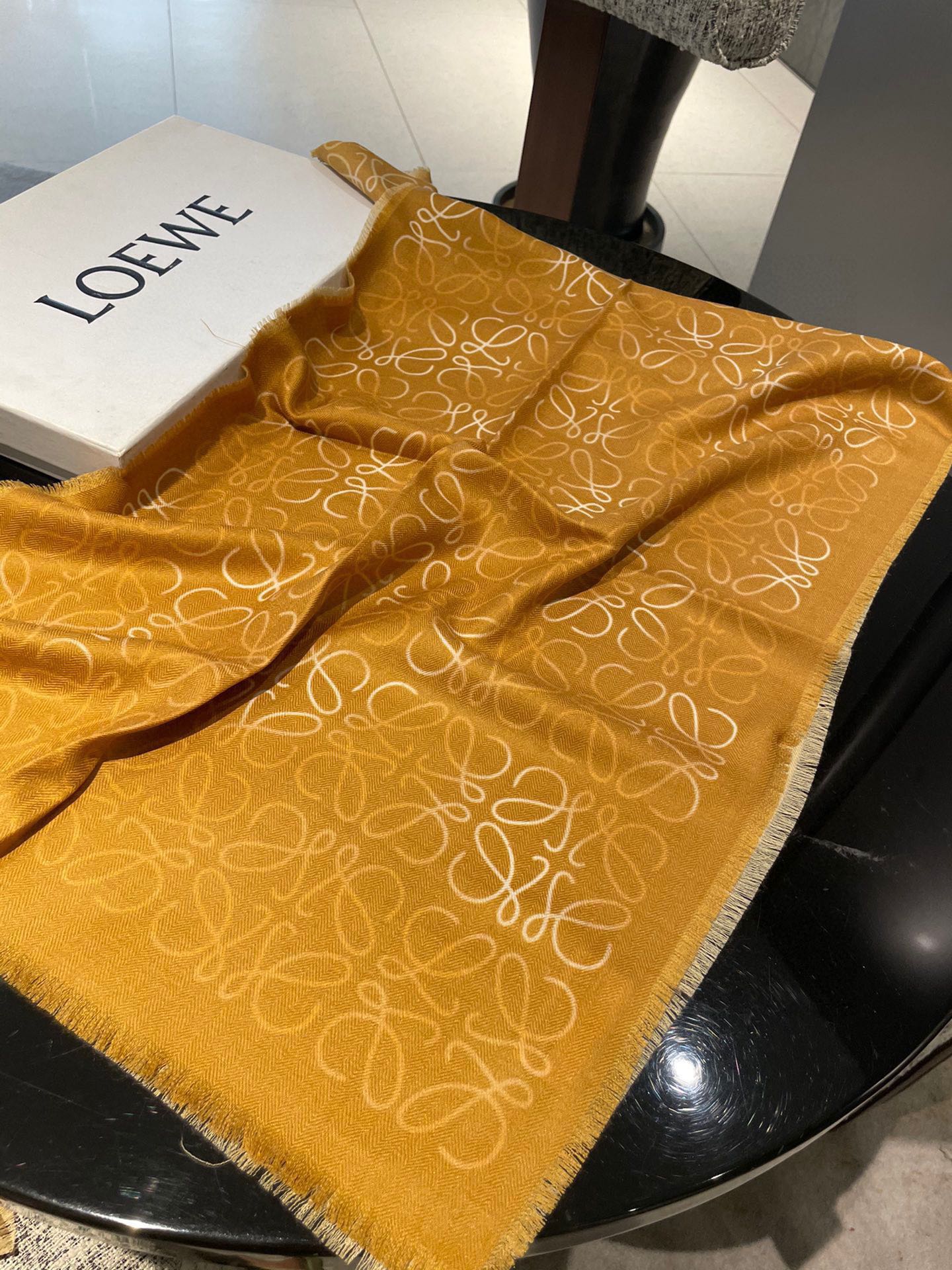 HERMES SCARF 200 CM IN HARVEST GOLD WOOL AND SILK AND CASHMERE 348658