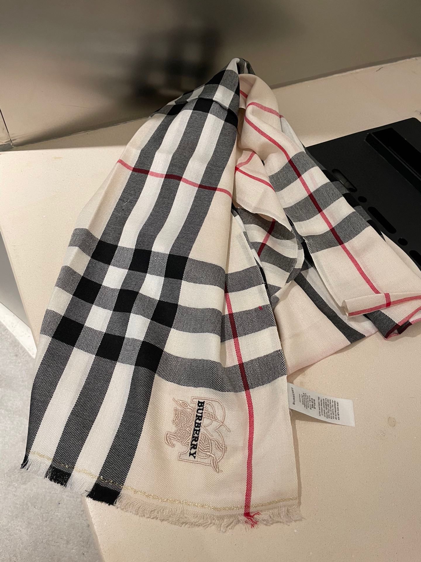 BURBERRY BBR SCARF 200 CM IN CASHMERE 574543