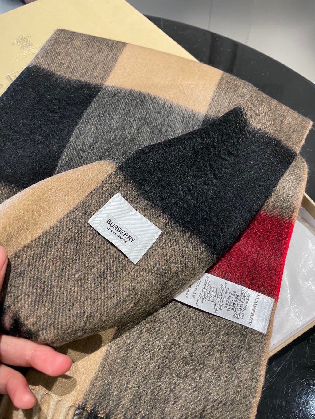 BURBERRY BBR SCARF 180 CM IN CASHMERE 577899