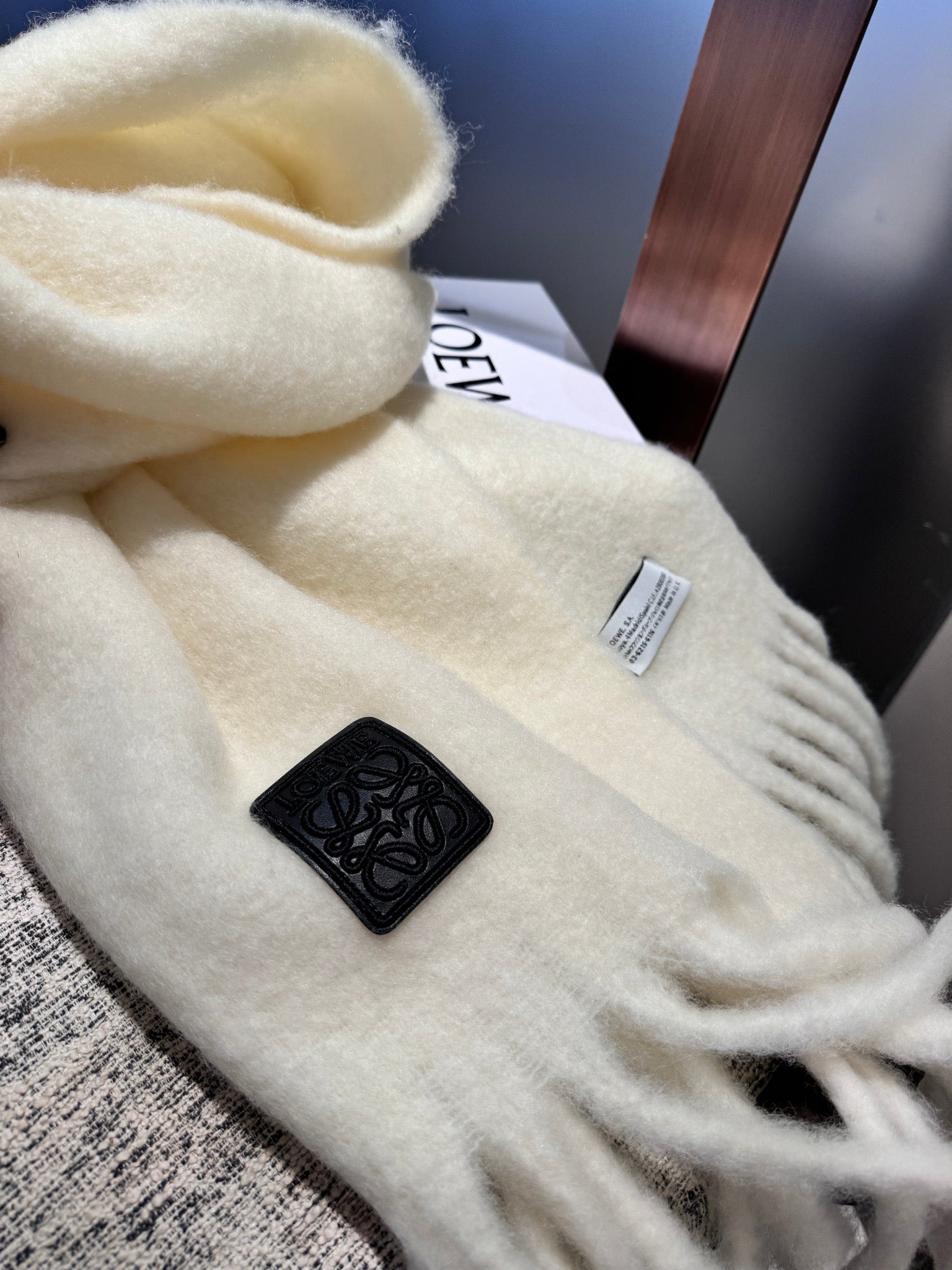 LOEWE SCARF 185 CM IN WHITE WOOL 390876
