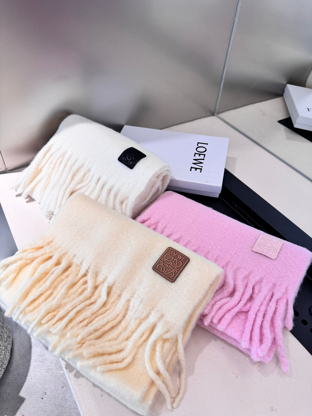 LOEWE SCARF 185 CM IN WHITE WOOL 390876