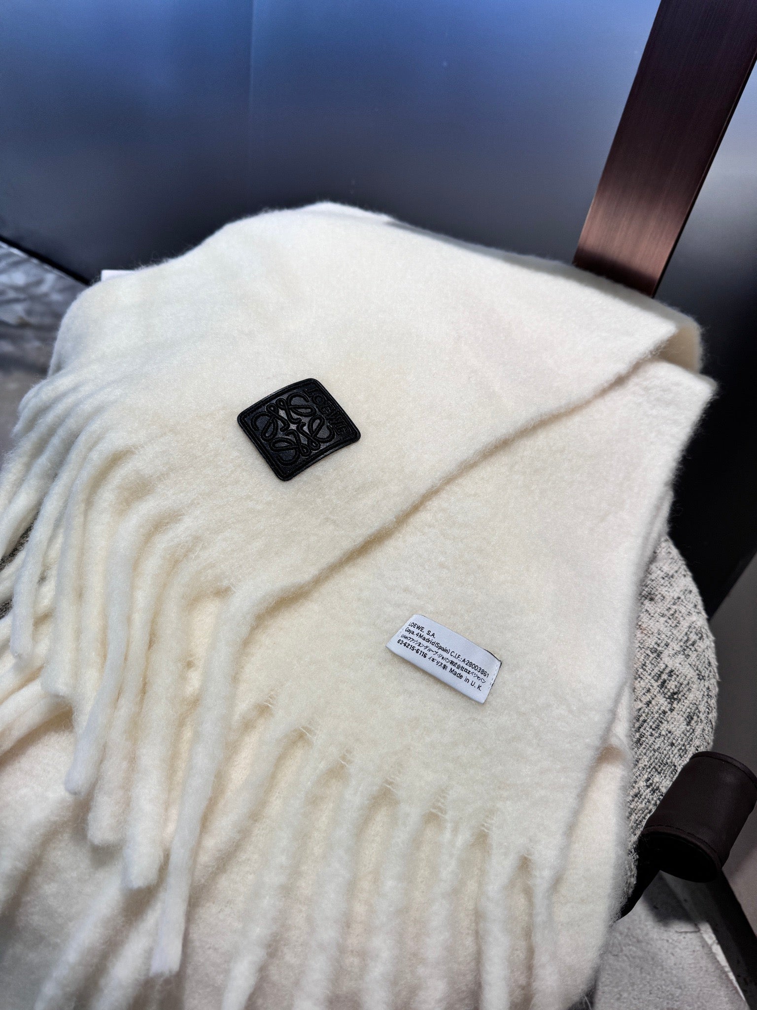 LOEWE SCARF 185 CM IN WHITE WOOL 390876