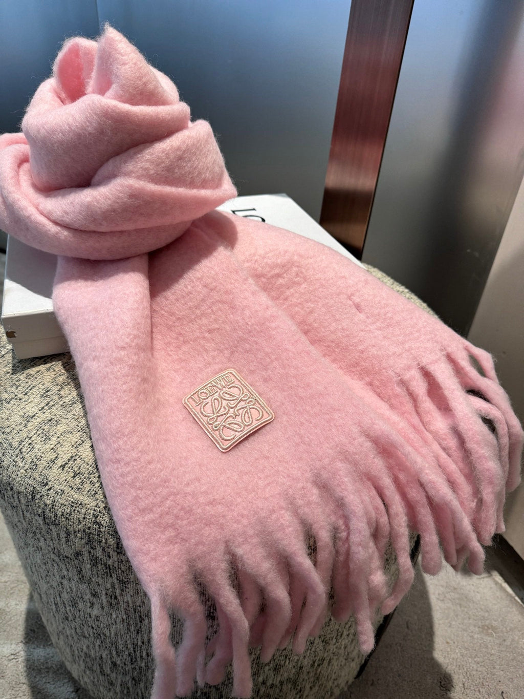 LOEWE SCARF 185 CM IN PASTEL PINK WOOL 390877