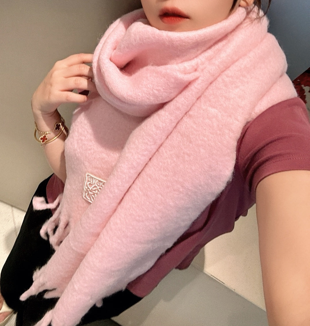 LOEWE SCARF 185 CM IN PASTEL PINK WOOL 390877