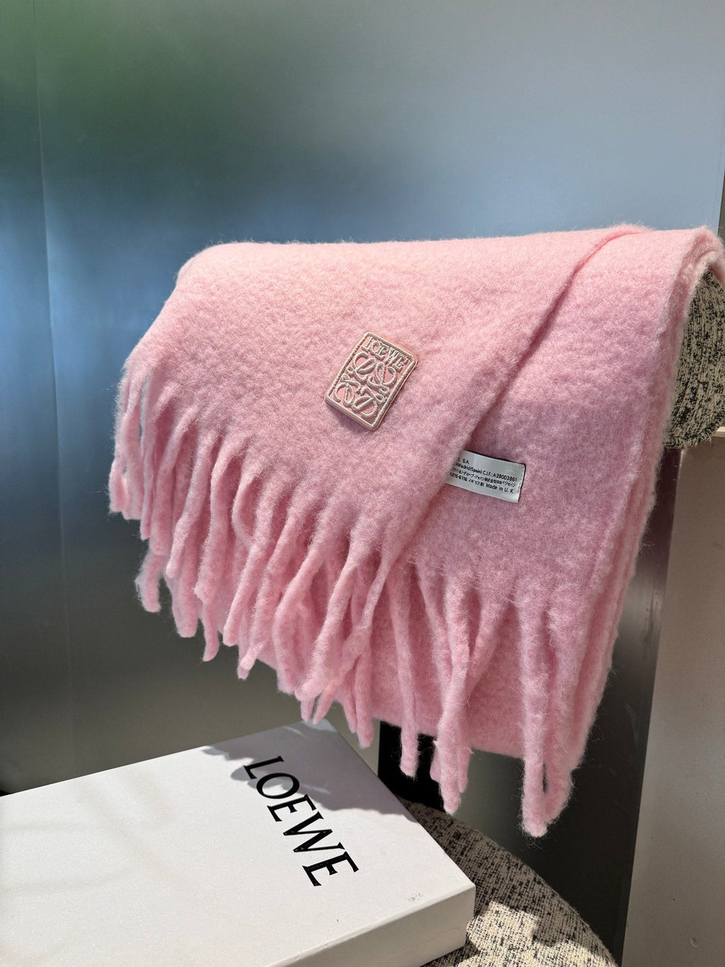 LOEWE SCARF 185 CM IN PASTEL PINK WOOL 390877