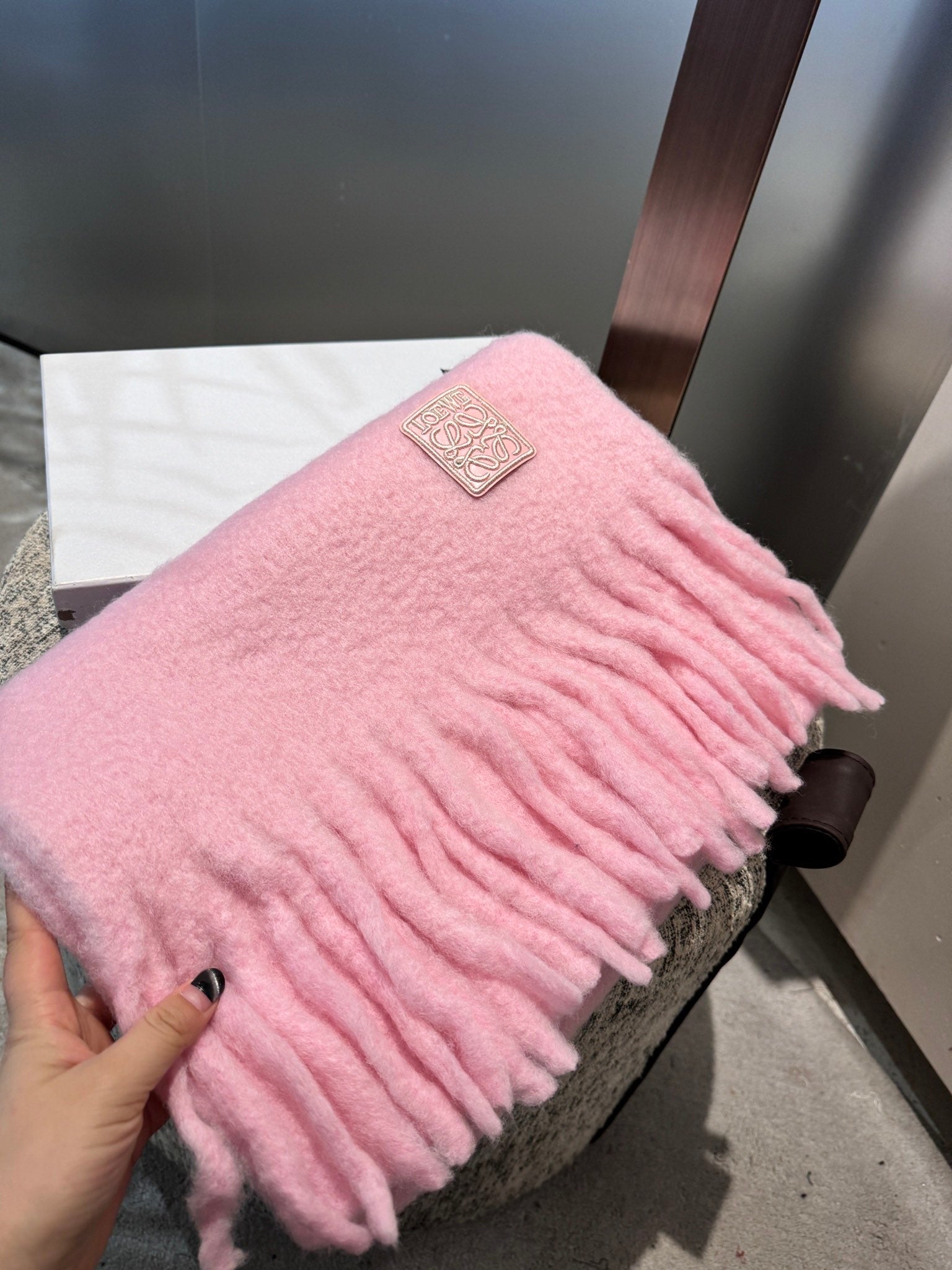 LOEWE SCARF 185 CM IN PASTEL PINK WOOL 390877