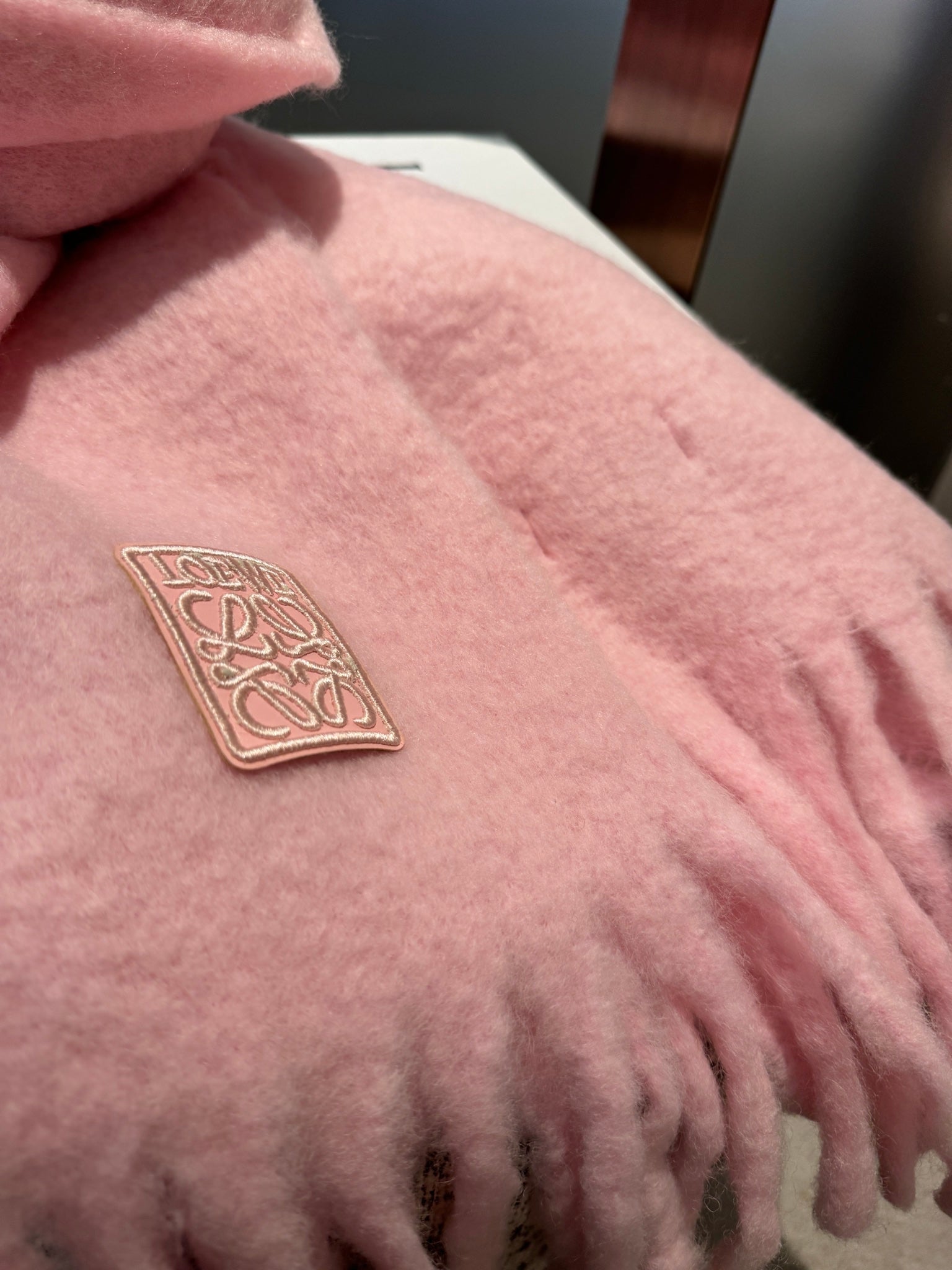 LOEWE SCARF 185 CM IN PASTEL PINK WOOL 390877