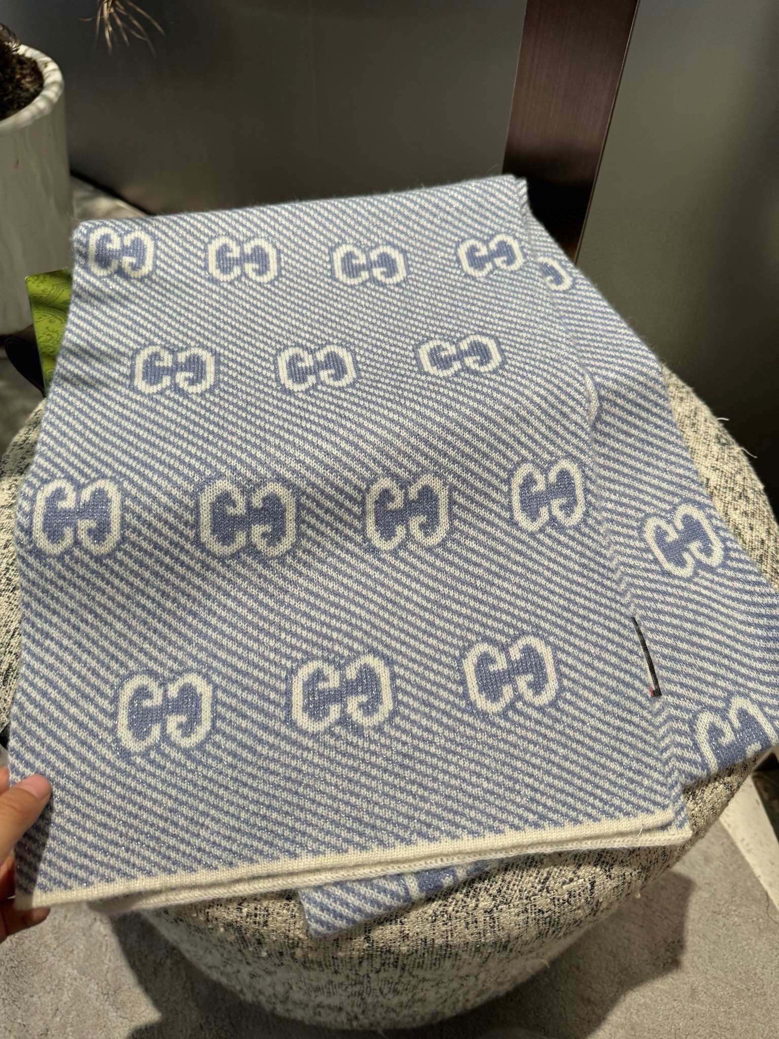 GUCCI SCARF 180 CM IN ELECTRIC BLUE WOOL 405525