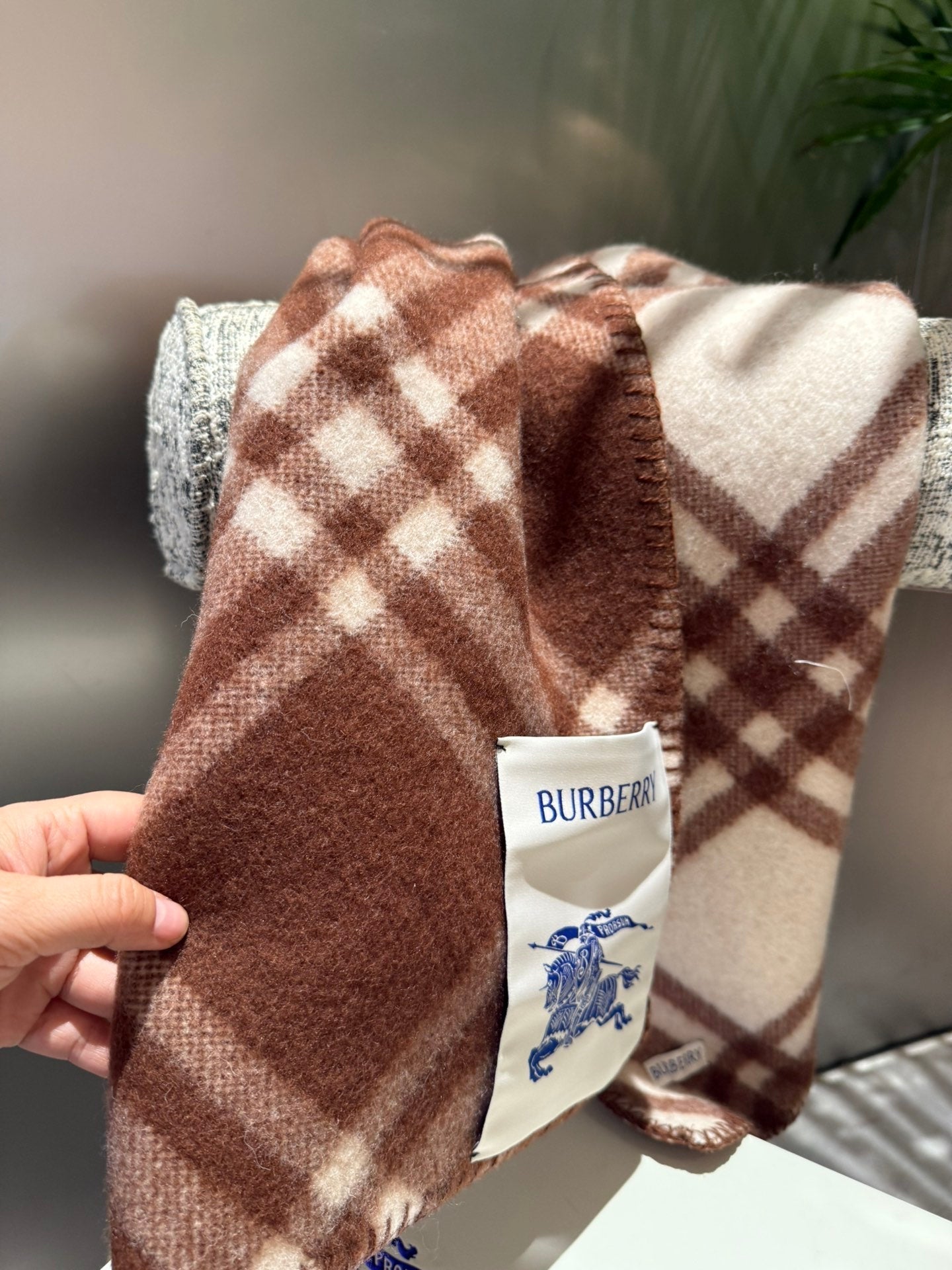 BURBERRY CHECK WOOL SCARF 180 CM CHOCOLATE BROWN 407405