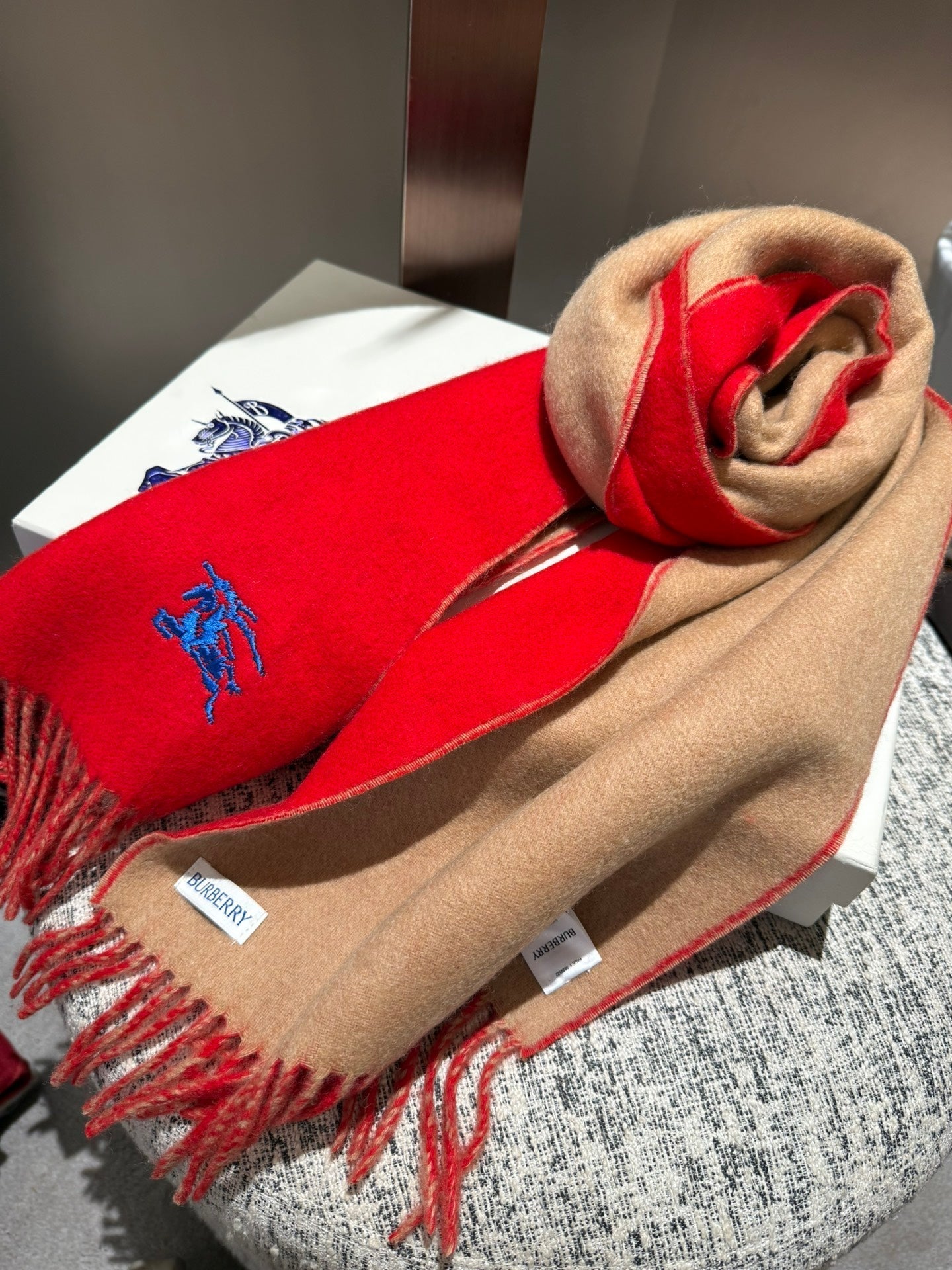 BURBERRY REVERSIBLE SCARF 180 CM IN RED CASHMERE 407413