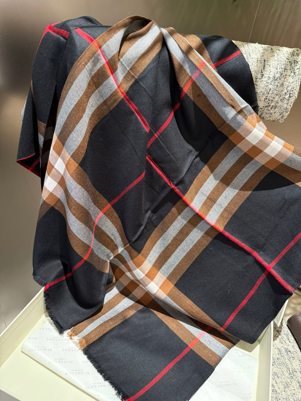 BURBERRY SCARF 200 CM IN COLORFUL CASHMERE 408861