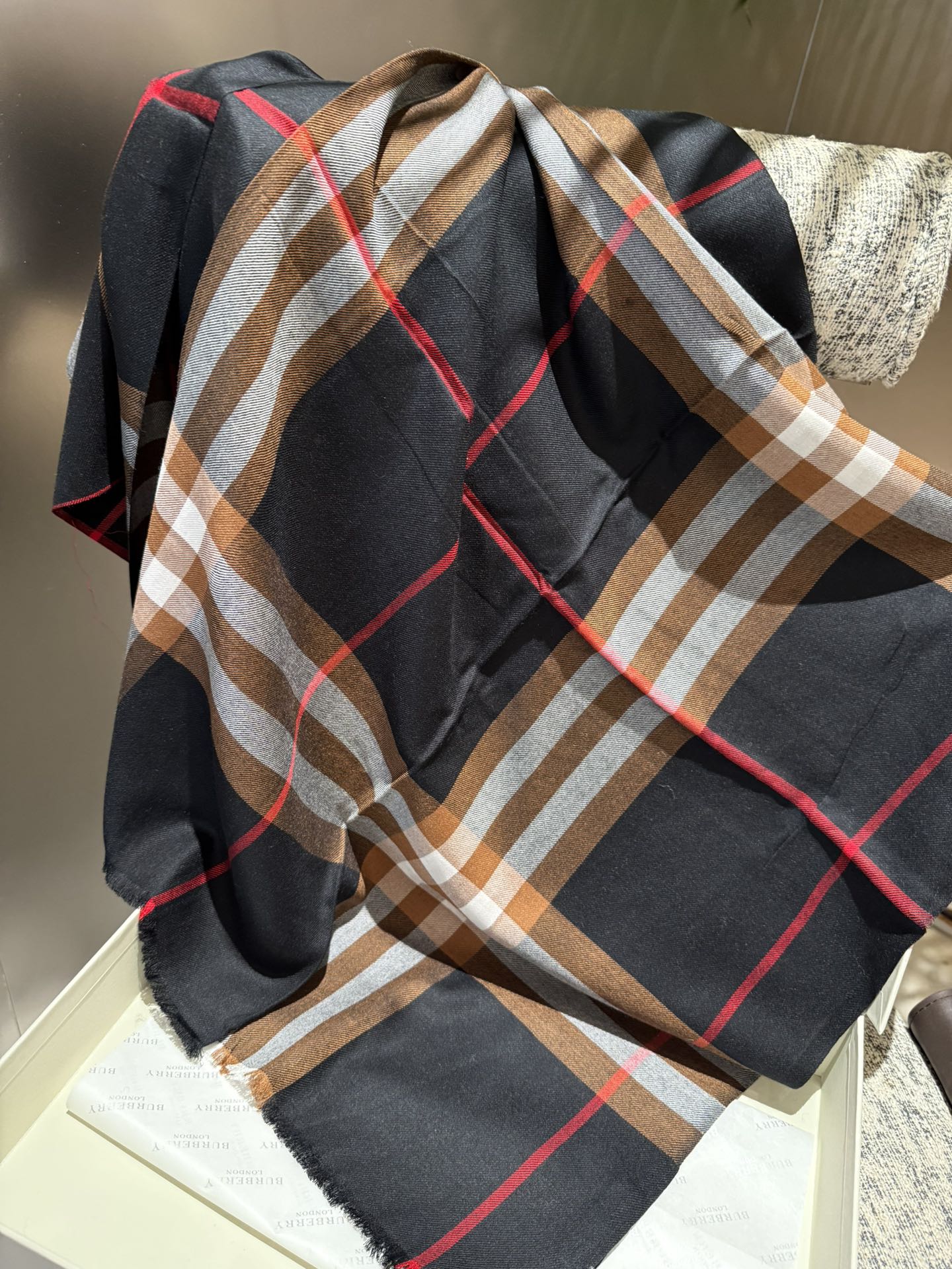 BURBERRY SCARF 200 CM IN COLORFUL CASHMERE 408861