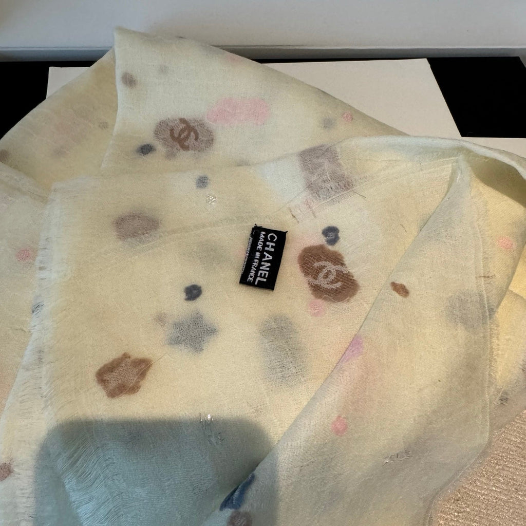 CHANEL 25S SCARF 200 IN CASHMERE 991827