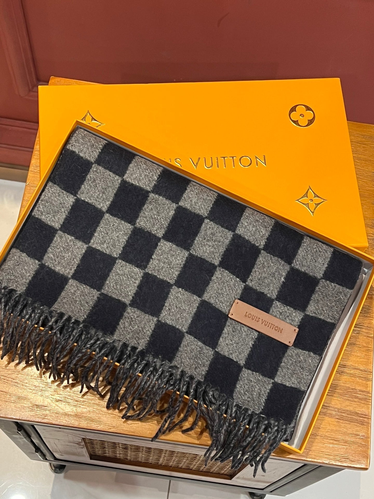 LOUIS VUITTON DAMIER SCARF 180 CM IN MIDNIGHT BLUE MIX GRAY CASHMERE 388316